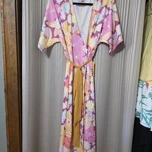 Unique Vintage Multicolor Floral Kimono. NWT